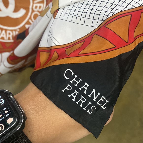 Chanel scarf🧣 - Picture 2 of 5